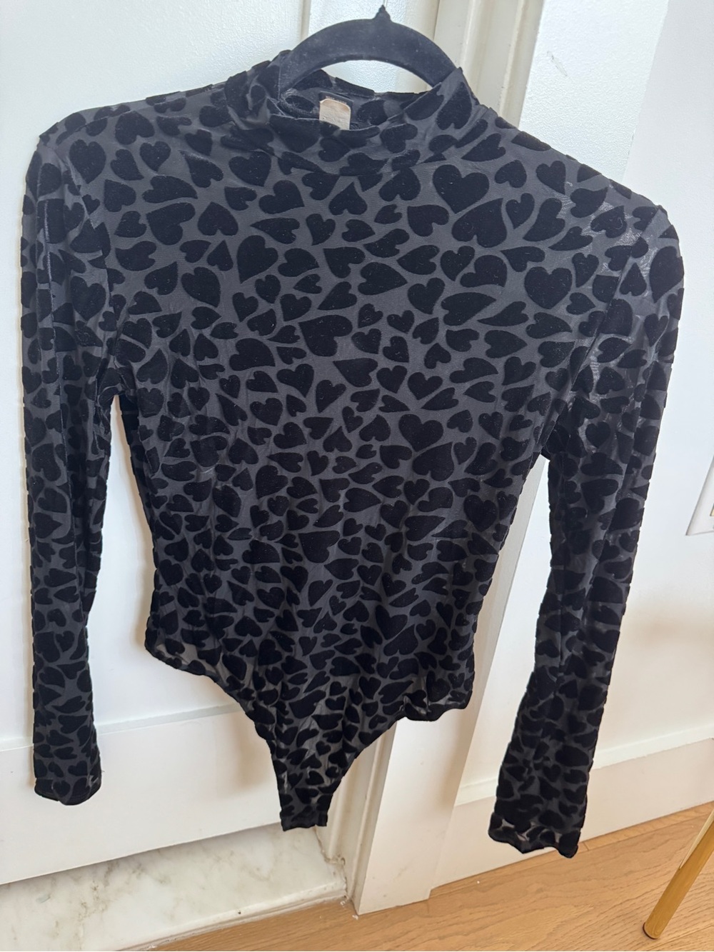 Only Black Heart-Print Velvet Bodysuit